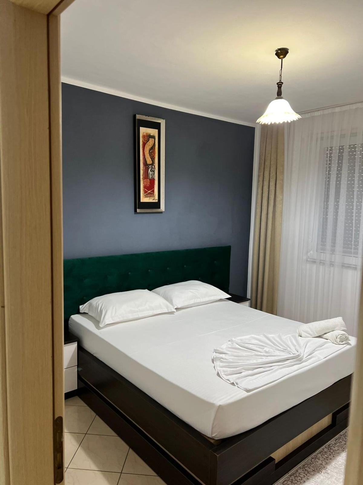 Hotel Vera Kryemëdhej 外观 照片